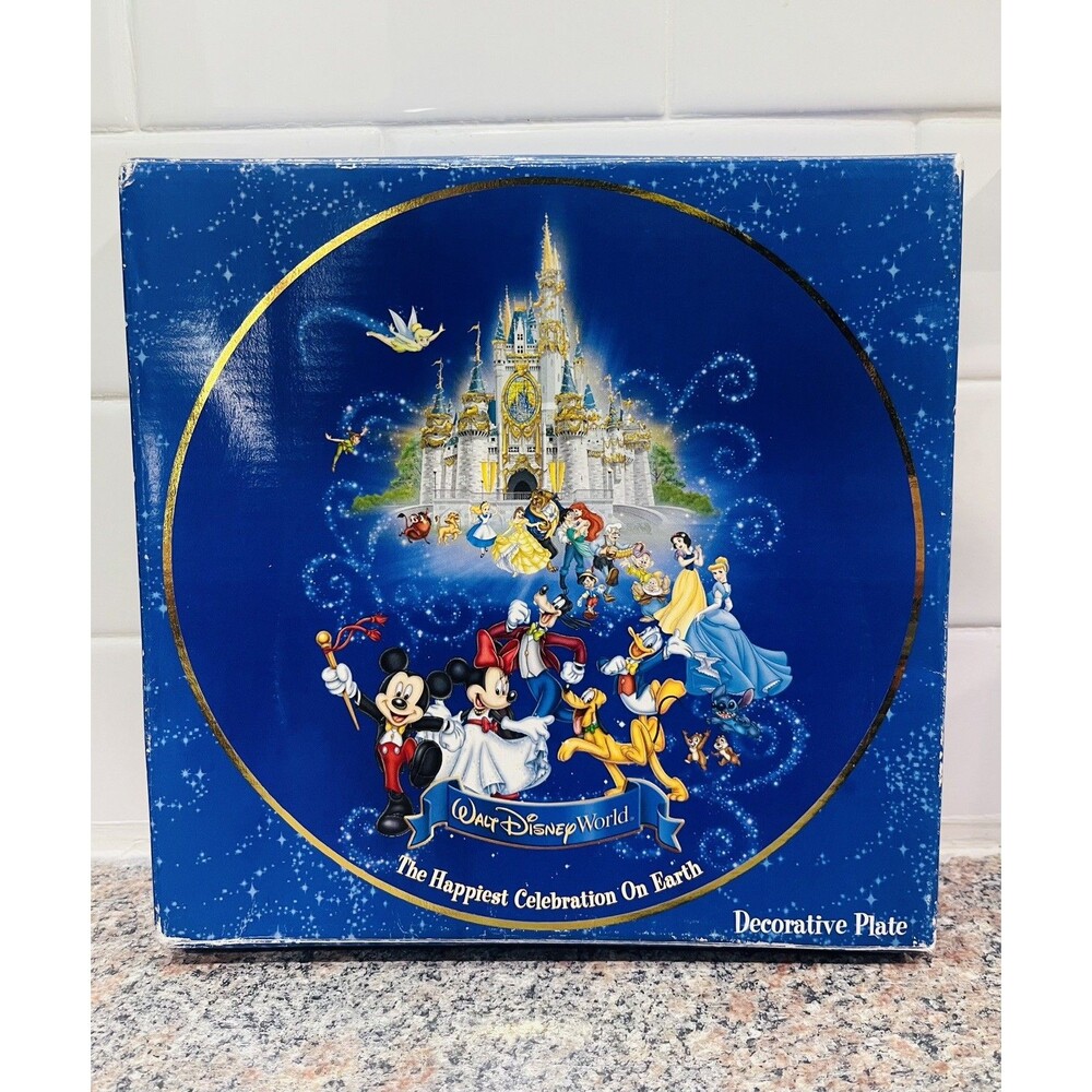 Walt Disney World The Happiest Celebration On Earth Disney Collecter Plate